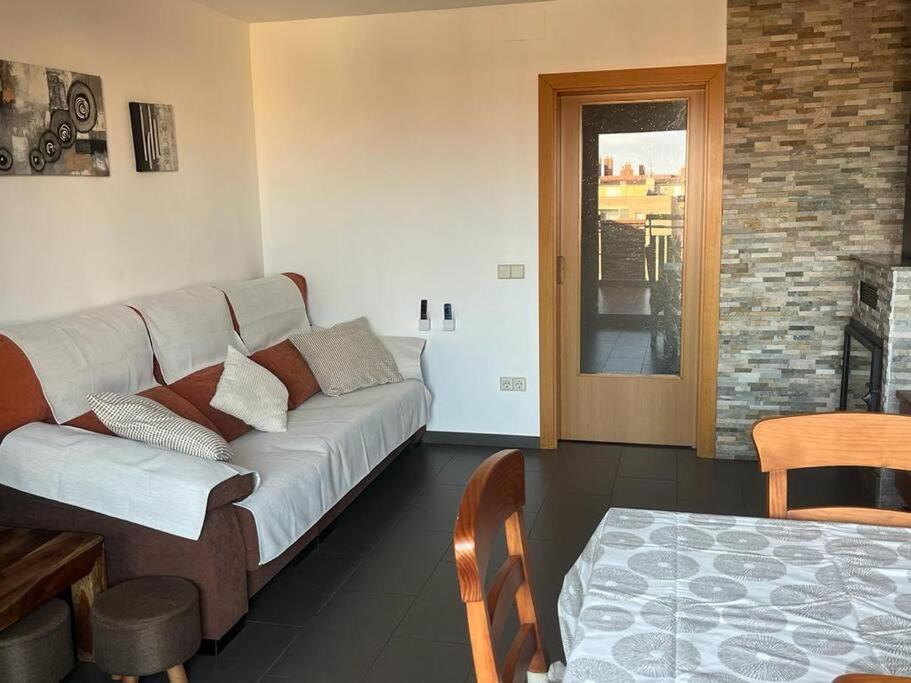 Apartamento Atico Luminoso Centrico Y Comodo Figueras Exterior foto